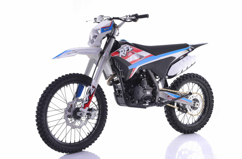 Apollo Thunder DLX 250cc Dirt Bike, 5-Speed Manual, Electric Start, Headlight, 21/18 inch Wheels, Ages 16 and up