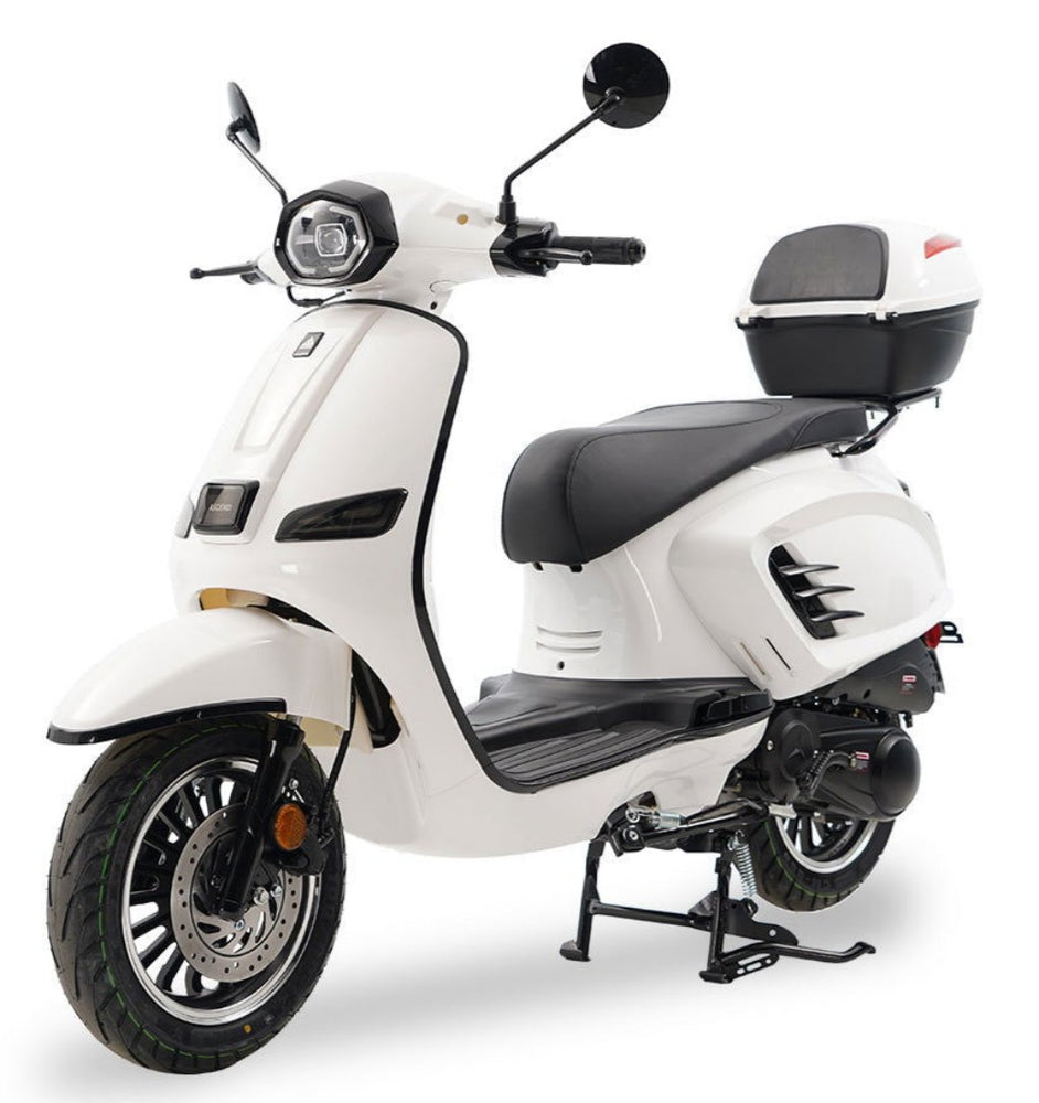 Classic 150cc Street Scooter, Automatic Shifting, 12 inch Aluminum Wheels, LED Lighting, Digital Dash, Trunk Included