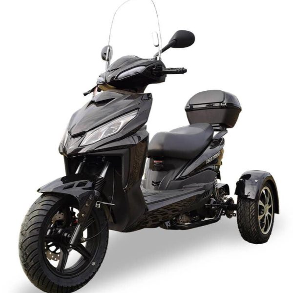 Mojo 50cc Street Trike, Automatic, Disc Brakes, Aluminum Wheels, Trunk and Windshield Included