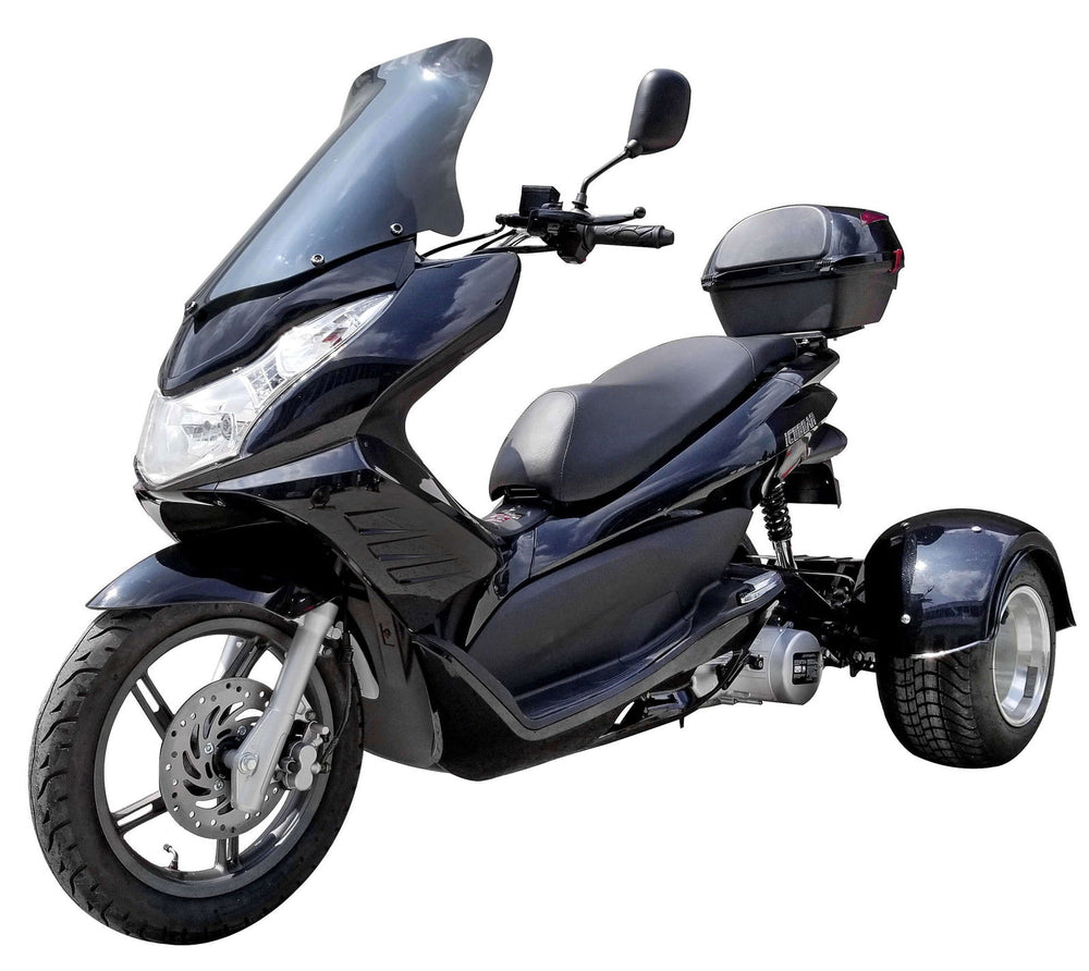 Q6 150cc Trike, Automatic Shifting, Full Wind Screen, Locking Trunk