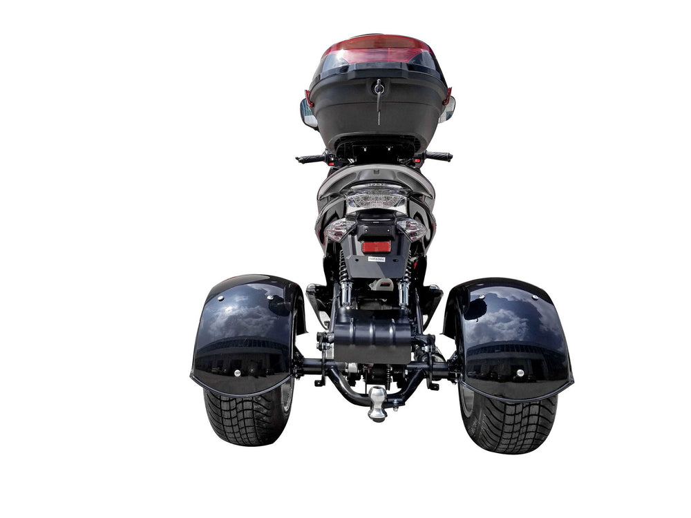 Q6 150cc Trike, Automatic Shifting, Full Wind Screen, Locking Trunk - Image 5