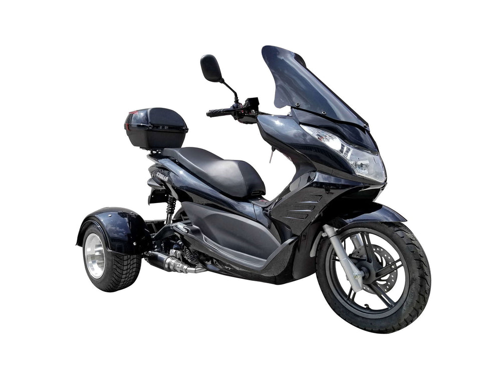 Q6 150cc Trike, Automatic Shifting, Full Wind Screen, Locking Trunk - Image 6