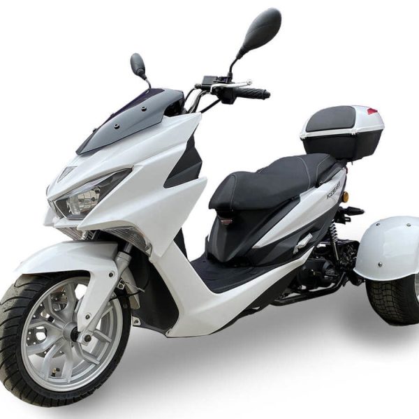 Trifecta 150cc Street Trike, Automatic, Disc Brakes, Aluminum Wheels, Trunk and Windshield Included