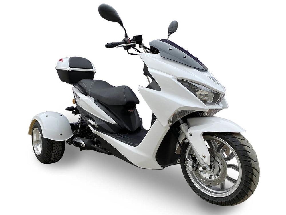 Trifecta 50cc Street Trike, Automatic, Disc Brakes, Aluminum Wheels, Trunk and Windshield Included - Image 5